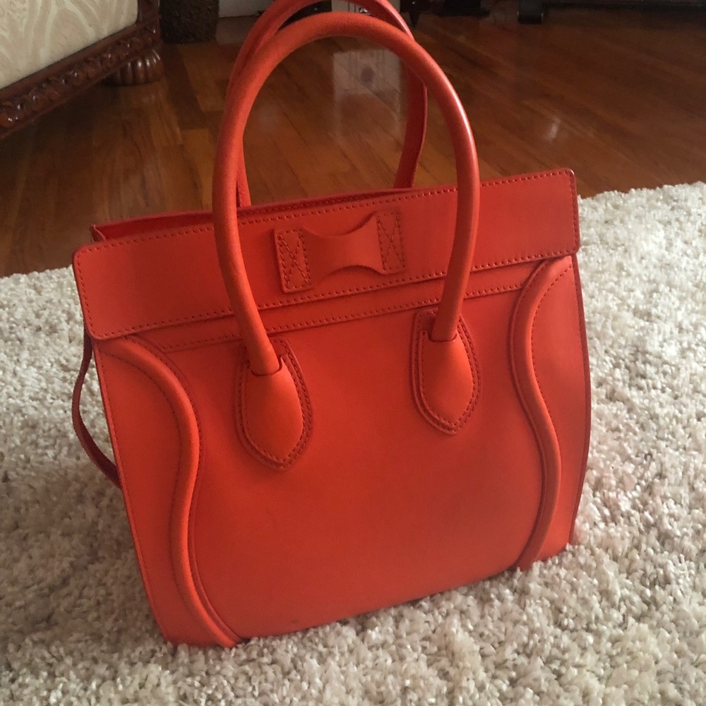 Celine - Picture 3 of 7